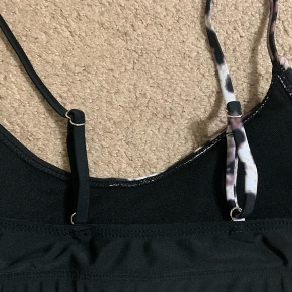 Black and leopard bikini top size Small - Picture 6 of 7
